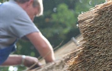 professional West Crudwell thatchers